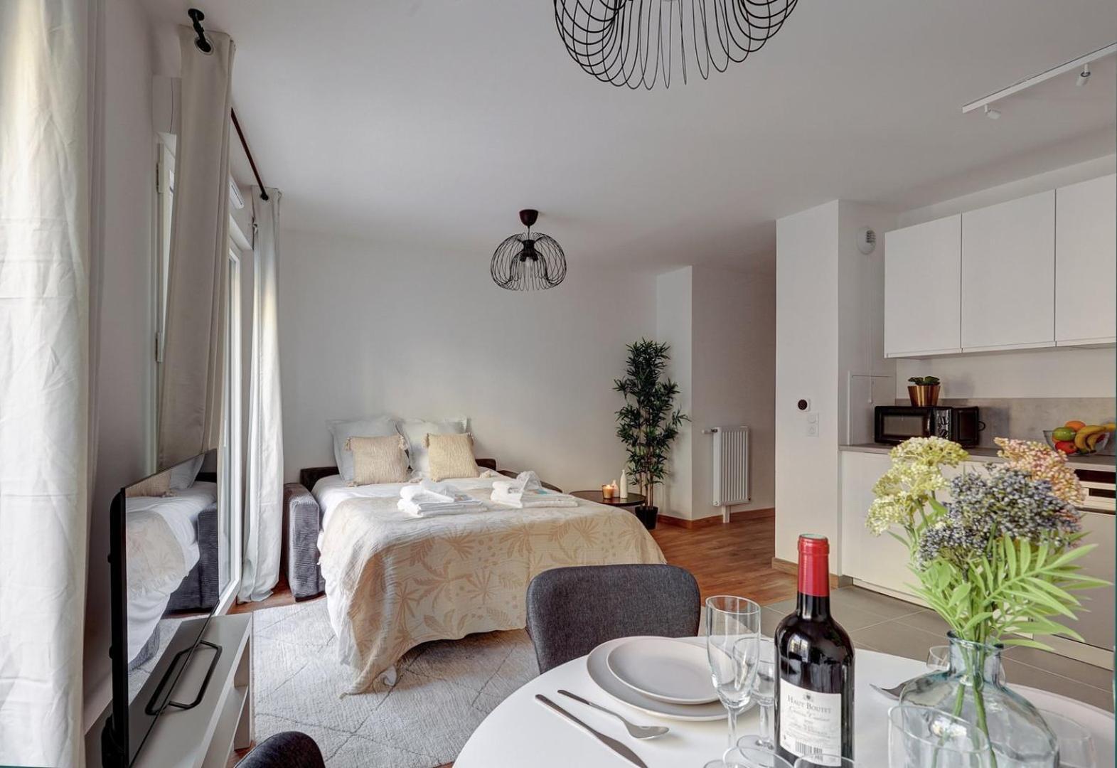 340 Suite Emile - Superb Apartment Clichy Exterior photo